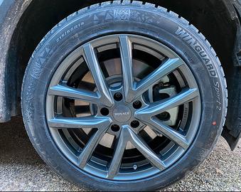 4 gomme  invernali   215/55 R18 con cerchi in lega