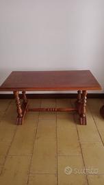 tavolino basso in legno