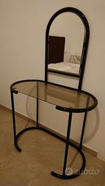 Toletta in metallo nero lucido con specchio