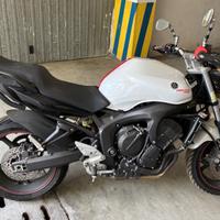 YAMAHA FZ6 S2