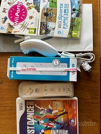 Nintendo Wii+3giochi, 2 telecomandi, 1 nunchuck