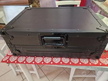 FLIGHT CASE PER CONTROLLER E PC