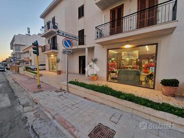 NEGOZIO A CASTELVETRANO