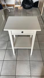 comodino hemnes 