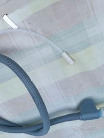 acqua stop lavastoviglie Ariston 