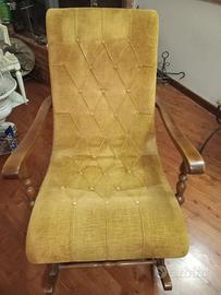 Poltrona a dondolo ocra