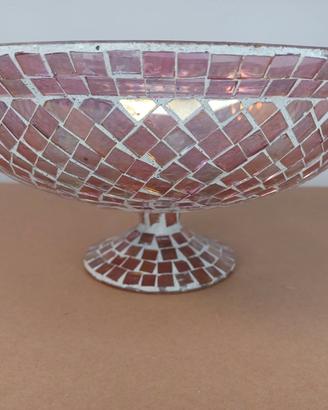 Coppa centrotavola in vetro mosaico rosa su piede