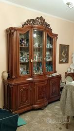 Credenza vetrina.