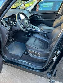 Renault espace v anno 2015 10800 €