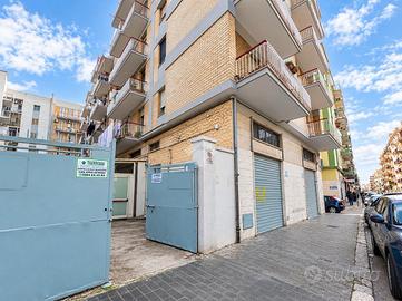 3 LOCALI A MANFREDONIA