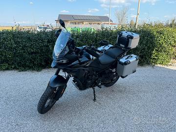 CFMoto 800MT Explore 06/2025 Black con TRIS VALIGE