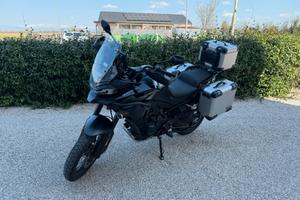 CFMoto 800MT Explore 06/2025 Black con TRIS VALIGE