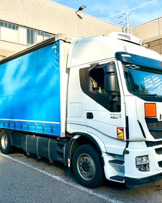 Motrice IVECO STRALIS Hi-Way 3 assi telonato Euro6