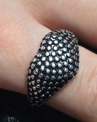 Anello S. Steel lavorato effetto borchie size 19