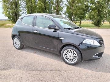 lancia ypsilon del 2015 benzina 