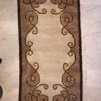 Tappeto in pura lana fatto interamente a mano