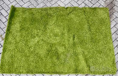 Tappeto verde simil etbacin buonissime condizioni