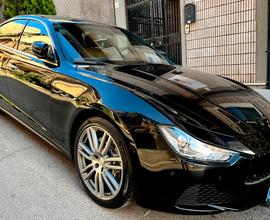 Maserati Ghibli Fiammante