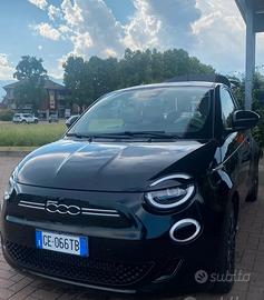 Fiat 500 e La prima 3+1 - full optional