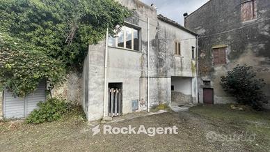 TERRATETTO UNIFAMILIARE A BELLANTE (TE)