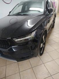 Volvo XC40 diesel  black