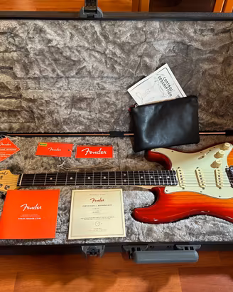 Fender Stratocaster Elite Aged Cherry Sunburst