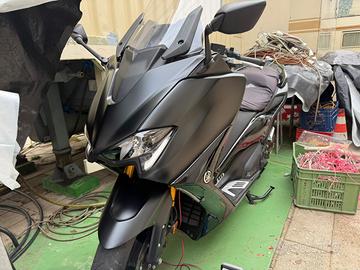 Yamaha T Max 560 - 2021