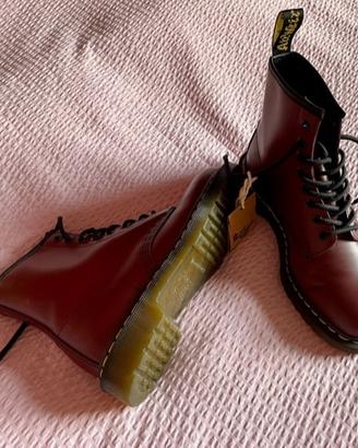 Stivali ANFIBI DR. MARTENS ORIGINALI NUOVI