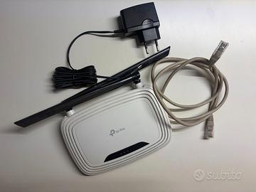 Router TP-LINK WR841N