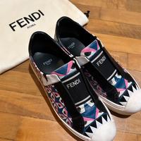 Fendi slip on