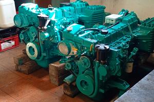 Motori Volvo Penta AD41B 200 HP + Piedi dp290