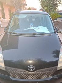 Yaris verso unipro'
