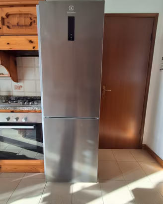 Frigorifero Combinato Electrolux  Inox No Frost 