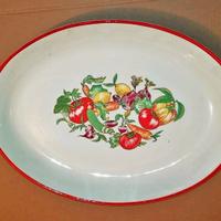 Piatto  ovale  ceramica decorata "due torri"