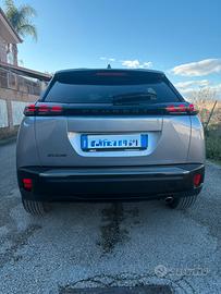 Peugeot 2008 allure 1.5D 131cv &at8 10/2023