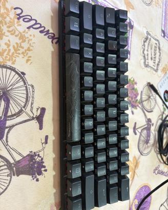 Tastiera gaming meccanica HyperX alloy origins 60