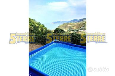 Rustico / Casale di 60 m² con 2 locali a Riomaggio