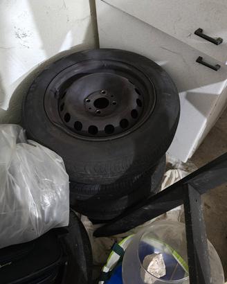 4 cerchi e gomme r14