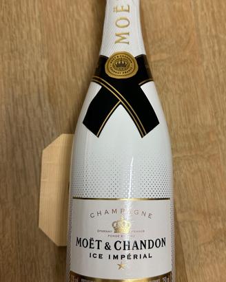 Champagne Moet & chandon Ice imperial