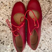 mocassino rosso da flamenco