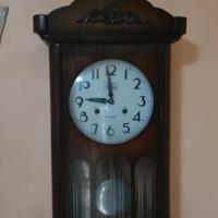 Orologio a pendolo antico