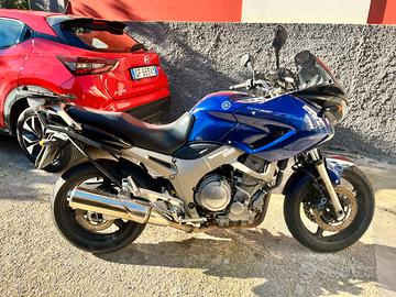 YAMAHA TDM 900