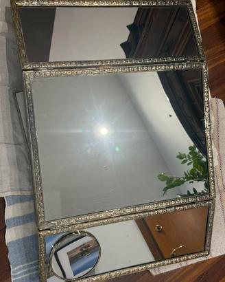 3 Specchi con cornice in argento