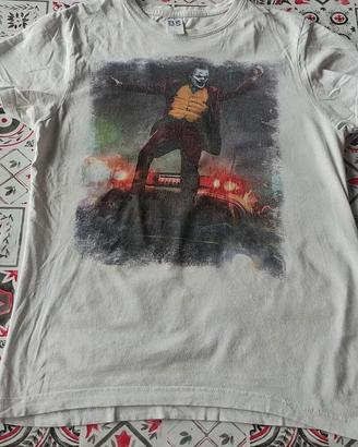 T-Shirt bianca con stampa Joker