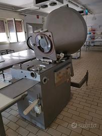 Insaccatrice continua risco usata