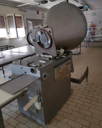 Insaccatrice continua risco usata