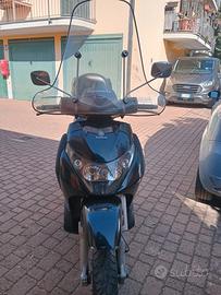 scooter Beverly piaggio 250