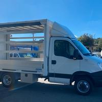 Iveco daily 35c15 con centina e telone