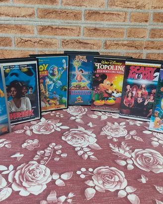 Videocassette per appassionati di film e cartoni 