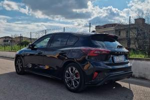 Ford focus st line x